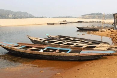 Jaflong – The Hidden Gem of Sylhet 🌿⛰️